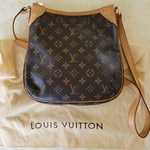 Authentic Louis Vuitton Monogram Odeon Messenger bag